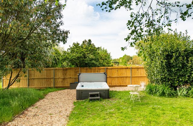 Bath accommodation