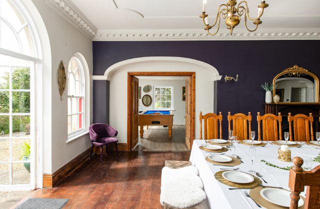 Bath accommodation