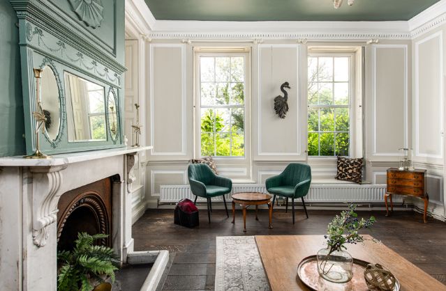 Bath accommodation