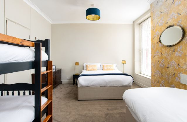 Bath accommodation