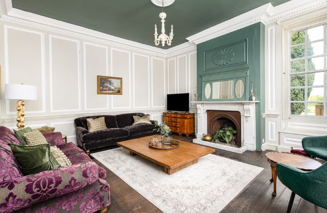 Bath accommodation