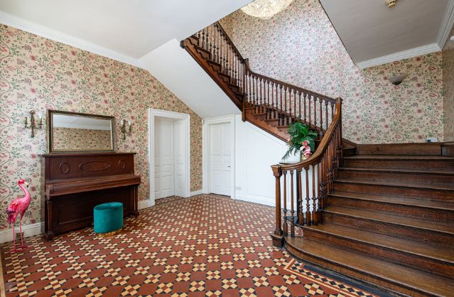 Bath accommodation