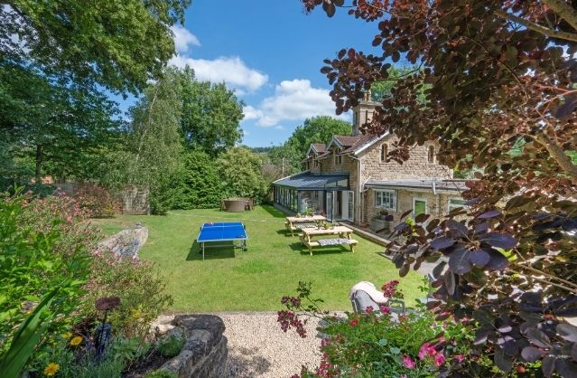Bath accommodation