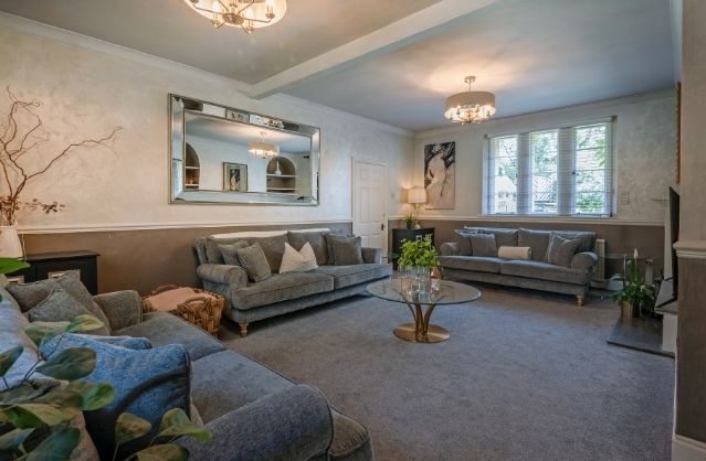 Bath accommodation