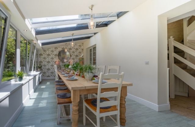 Bath accommodation
