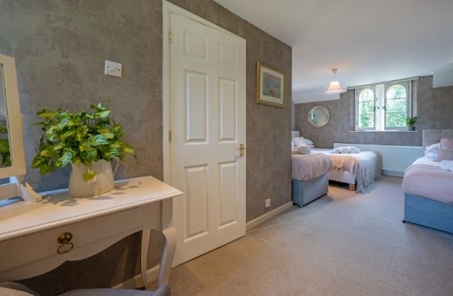 Bath accommodation