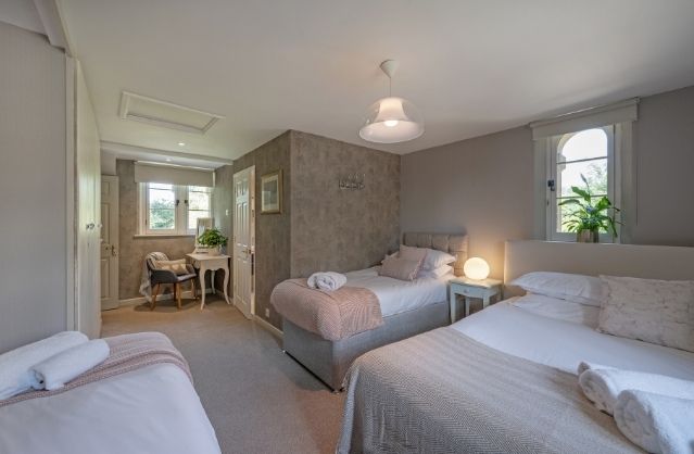 Bath accommodation