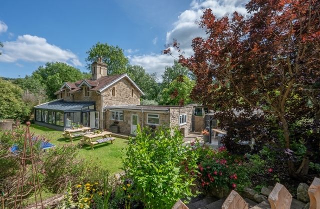 Bath accommodation