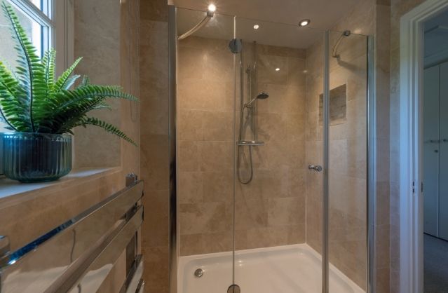 Bath accommodation