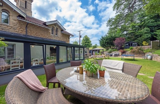 Bath accommodation