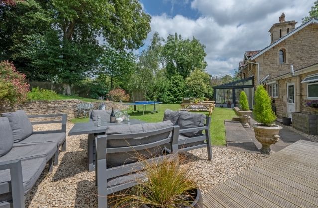 Bath accommodation