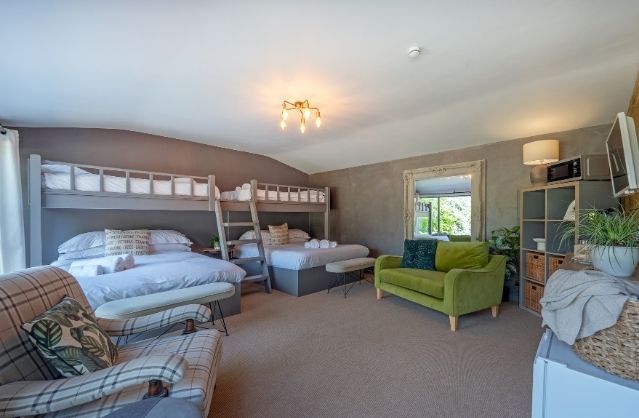 Bath accommodation
