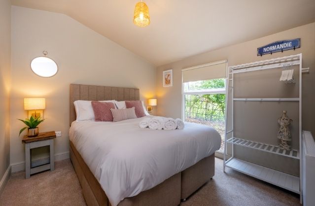 Bath accommodation