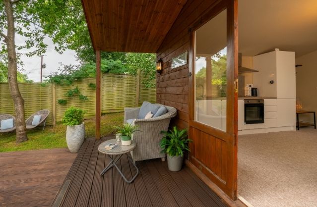 Bath accommodation