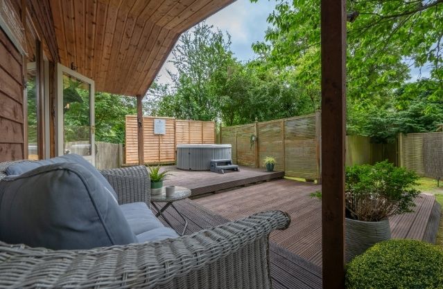 Bath accommodation