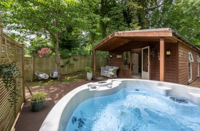Bath accommodation