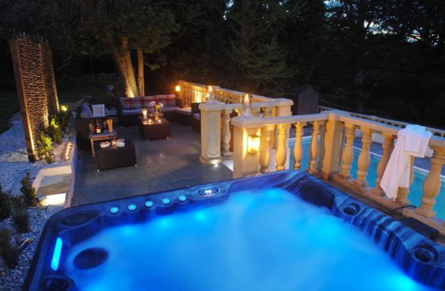 Bath accommodation