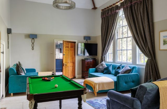 Bath accommodation