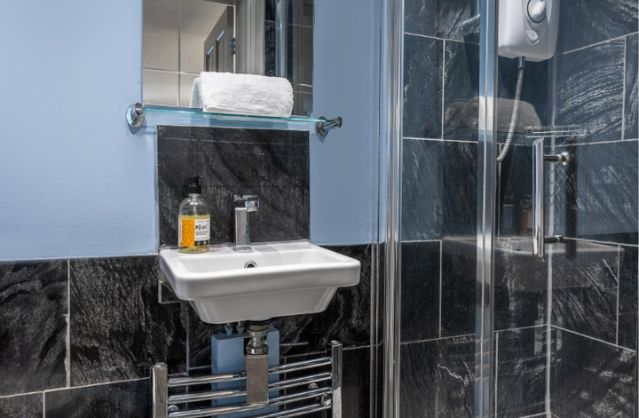 Bath accommodation