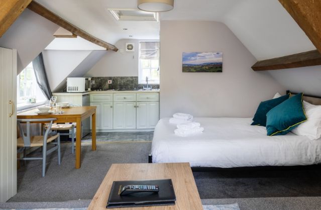 Bath accommodation