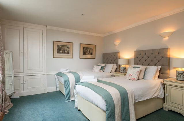 Bath accommodation