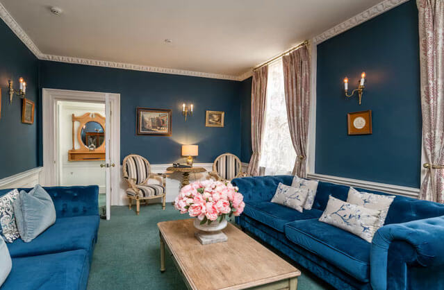 Bath accommodation