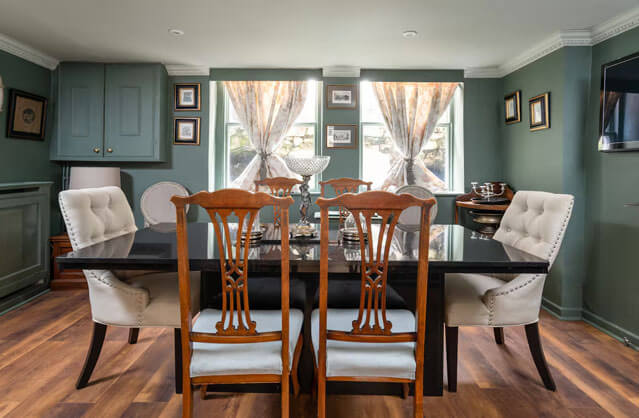 Bath accommodation