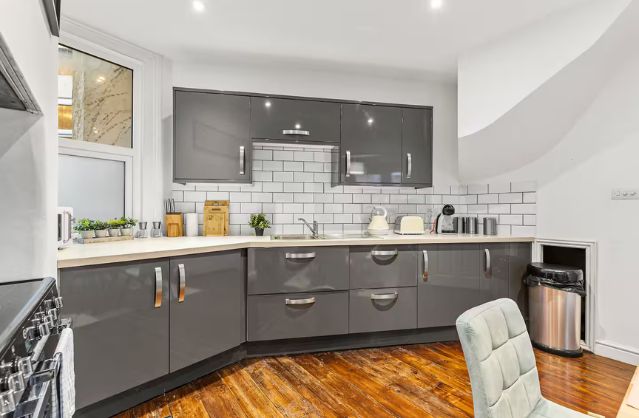 Bath accommodation