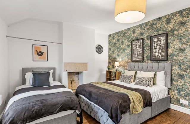 Bath accommodation