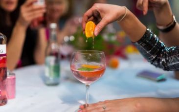 mobile cocktail mixing with a buff host image