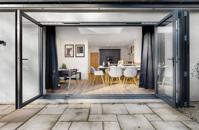 Bath accommodation