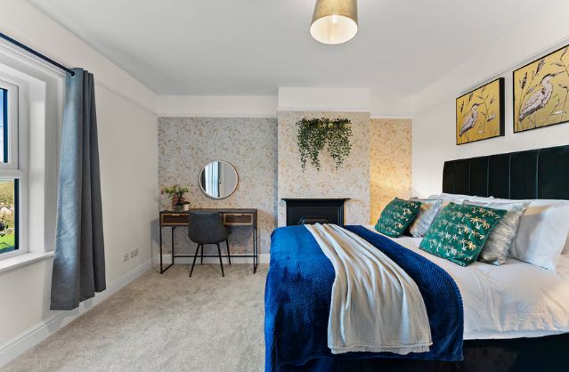 Bath accommodation
