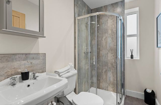 Bath accommodation