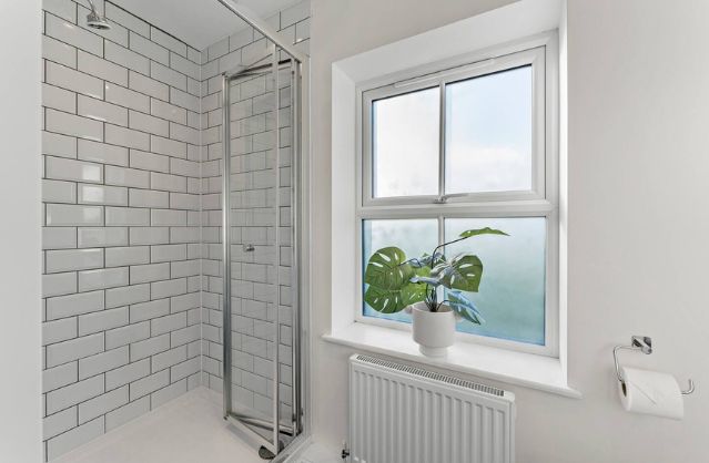 Bath accommodation