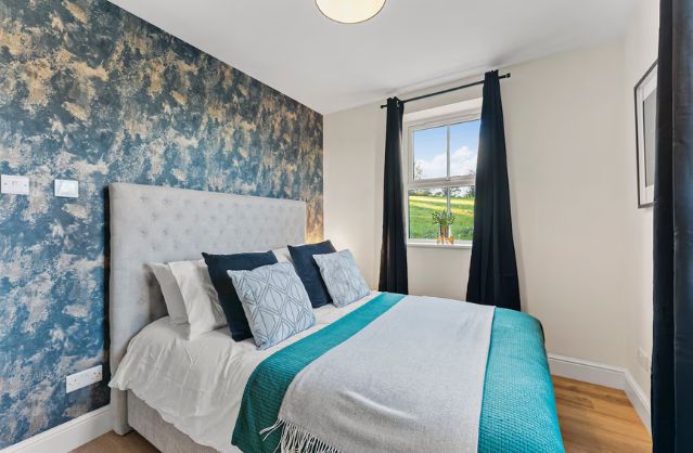 Bath accommodation
