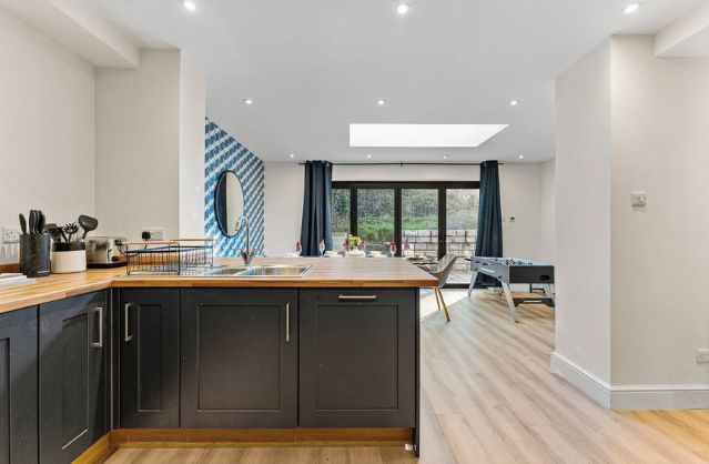 Bath accommodation