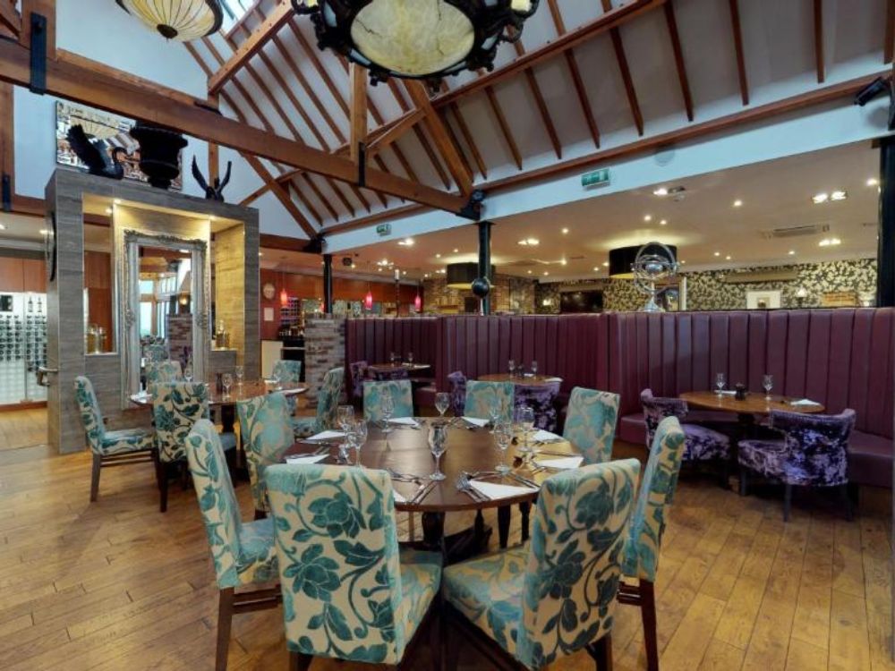 Old Thorns Hotel & Resort